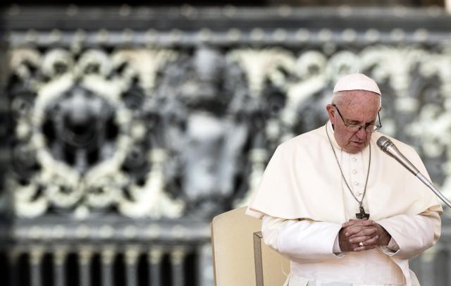 Πάπας Φραγκίσκος: Ο μόνος δρόμος είναι η προσευχή και η σιωπή