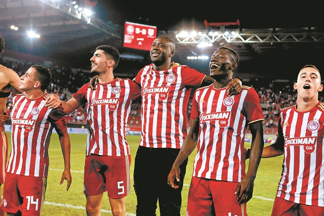 Ερυθρόλευκοι στρατιώτες στη δεύτερη θητεία τους