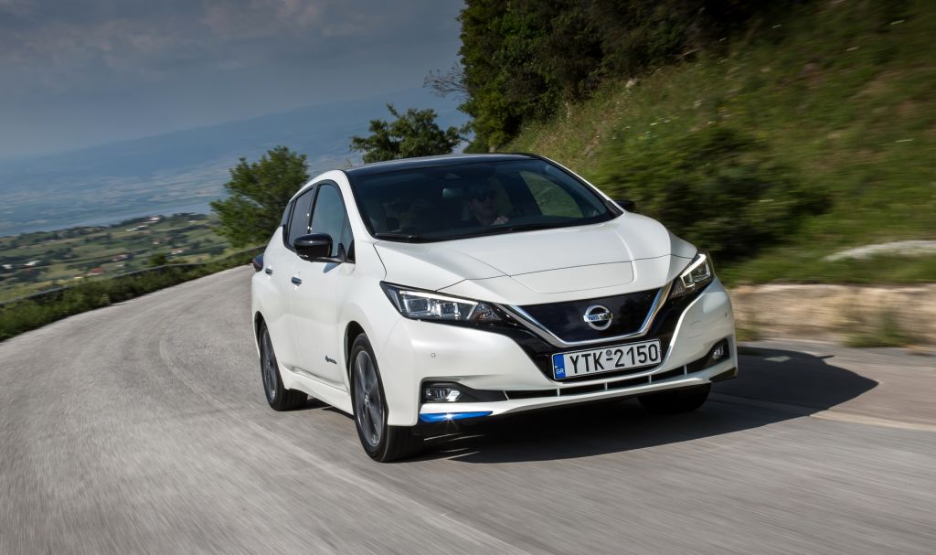 Nissan Leaf: Σαρώνει σε πωλήσεις και βραβεία το ηλεκτρικό μοντέλο