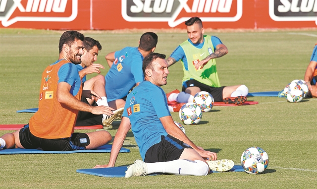 Αυτούς ξέρει, αυτούς εμπιστεύεται ο Σκίμπε