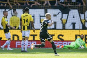 «Καταιγίδα» ο Αγιαξ