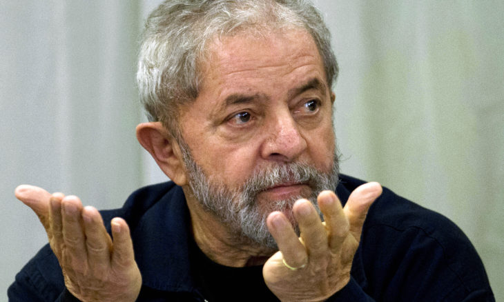 Πρώτος στα γκάλοπ ο φυλακισμένος Λούλα