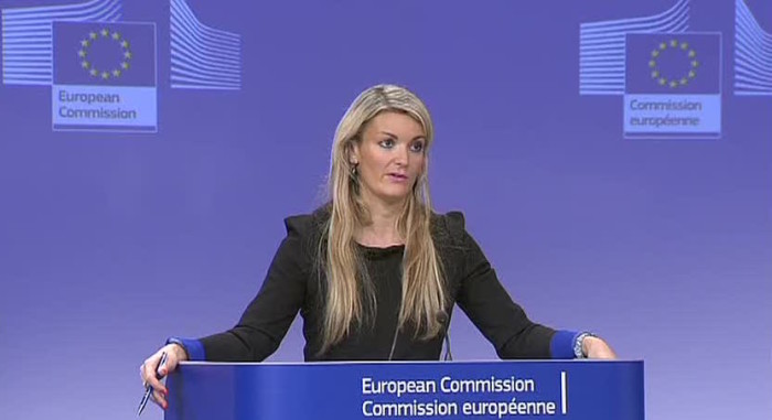 ΕΕ: Σε καμία περίπτωση δεν πρέπει να εκφοβίζεται ο Τύπος