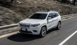 Jeep Cherokee: Με ανανεωμένη εμφάνιση και νέους κινητήρες
