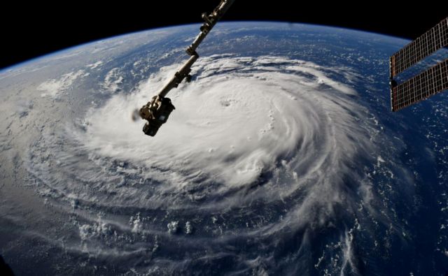 Αν και εξασθένισε λίγο ο τυφώνας Φλόρενς παραμένει επικίνδυνος