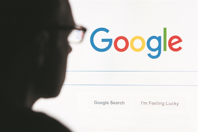 Από την κωμόπολη της εγκυκλοπαίδειας στον γαλαξία της Google