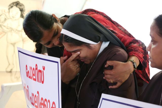 Επίσκοπος κατηγορούμενος για βιασμό μοναχής ζήτησε απαλλαγή από τα καθήκοντά του