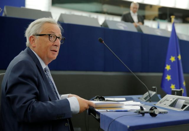 Juncker proposes 10,000-strong border guard