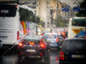 Διακοπή κυκλοφορίας οχημάτων λόγω «Ζορμπά» – Φορτηγό ανετράπη