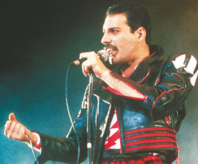 Freddie Mercury : Ο τραγουδιστής θρύλος των Queen