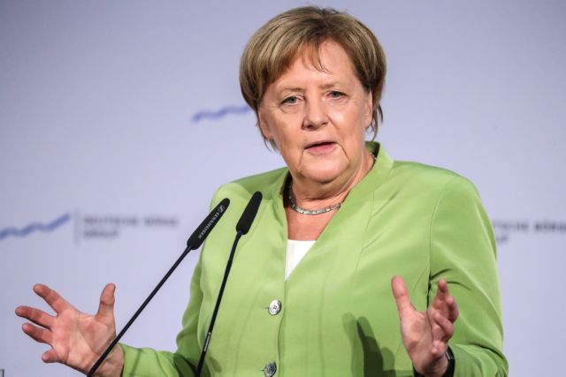 Δεν αποκλείει κατάρρευση στις διαπραγματεύσεις για το Brexit η Μέρκελ
