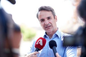 Μητσοτάκης: Τσίπρας και Κοτζιάς ικανοποίησαν όσα διαχρονικά ζητούσαν τα Σκόπια