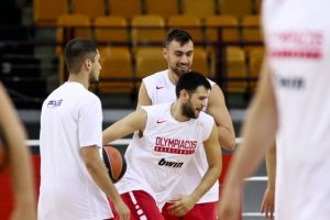 Εκτός δράσης για τρεις εβδομάδες ο Παπανικολάου