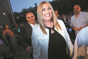 «Διμέτωπος» και για το Σύνταγμα