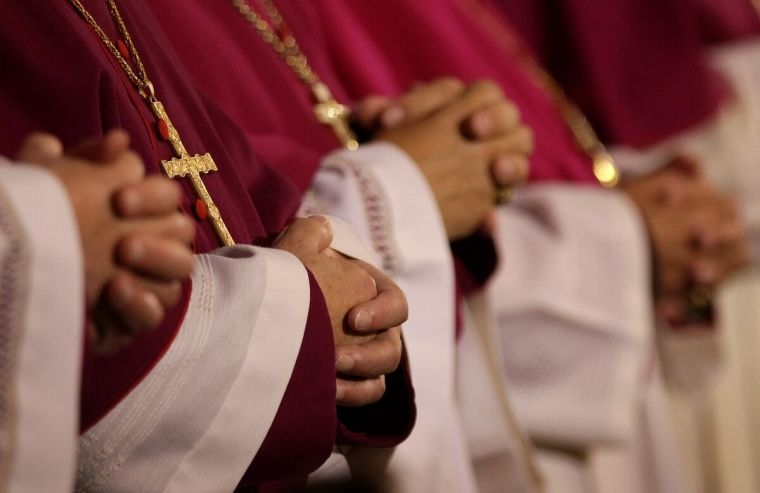 Δημόσια συγγνώμη στα θύματα σεξουαλικής κακοποίησης από ιερείς