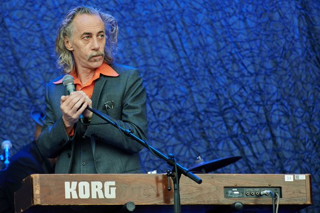 Πέθανε ο πιανίστας των Nick Cave & The Bad Seeds,  Κόνγουεϊ Σάβατζ