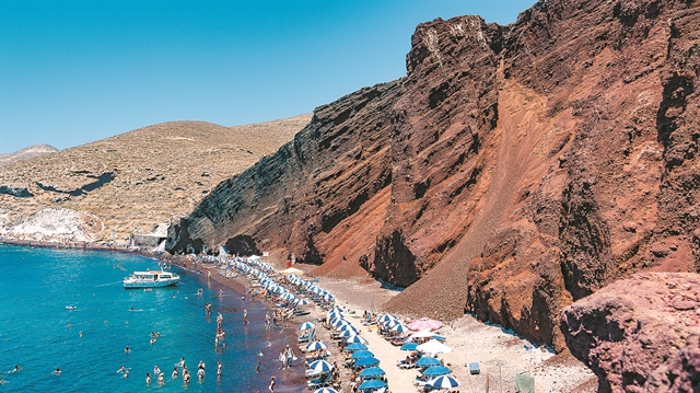 Αδεια για ομπρέλες σε επικίνδυνη παραλία