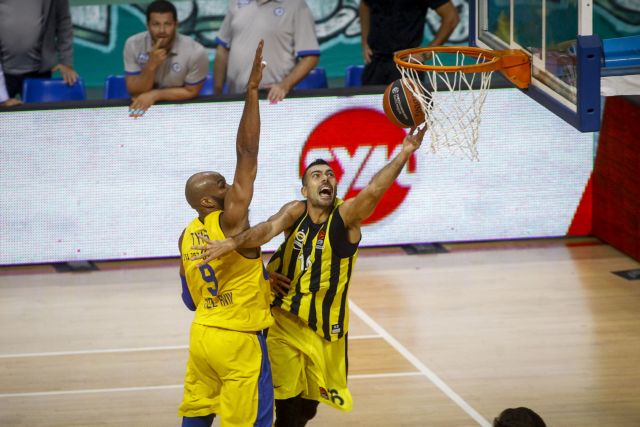 Νίκη της Φενέρ επί της Μακάμπι με κορυφαίο τον Σλούκα