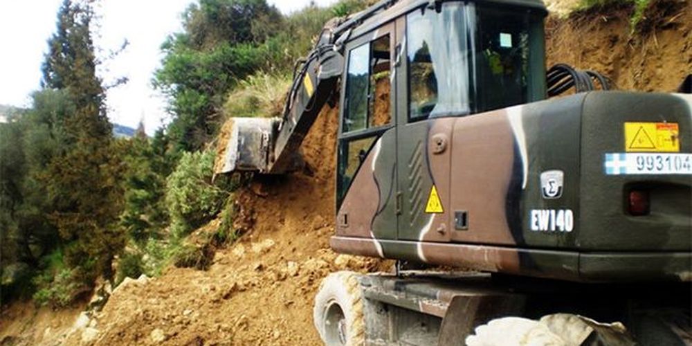 Εκτροπή οχήματος του Στρατού στον Ολυμπο