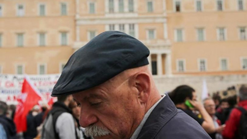 Οι δανειστές κόβουν τα φτερά της κυβέρνησης και… τις συντάξεις