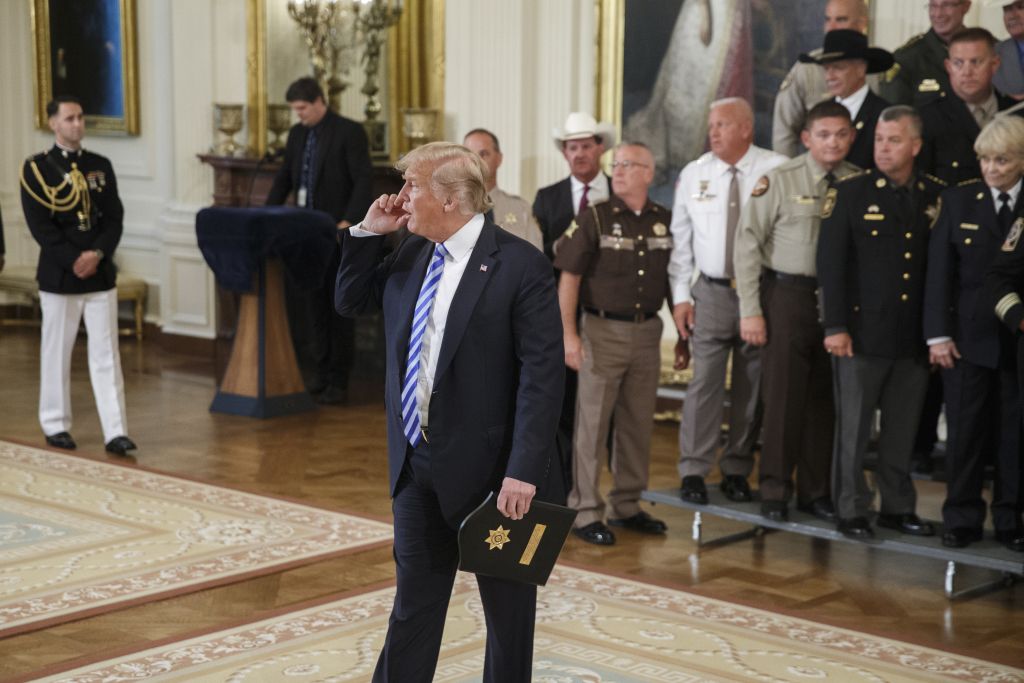 Παρέμβαση Τραμπ για το όνομα με συγχαρητήρια στην… «Μακεδονία»