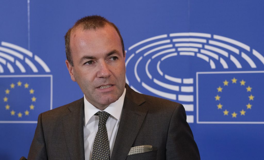 Βέμπερ: Θα είμαι επικριτικός απέναντι στον Ορμπάν