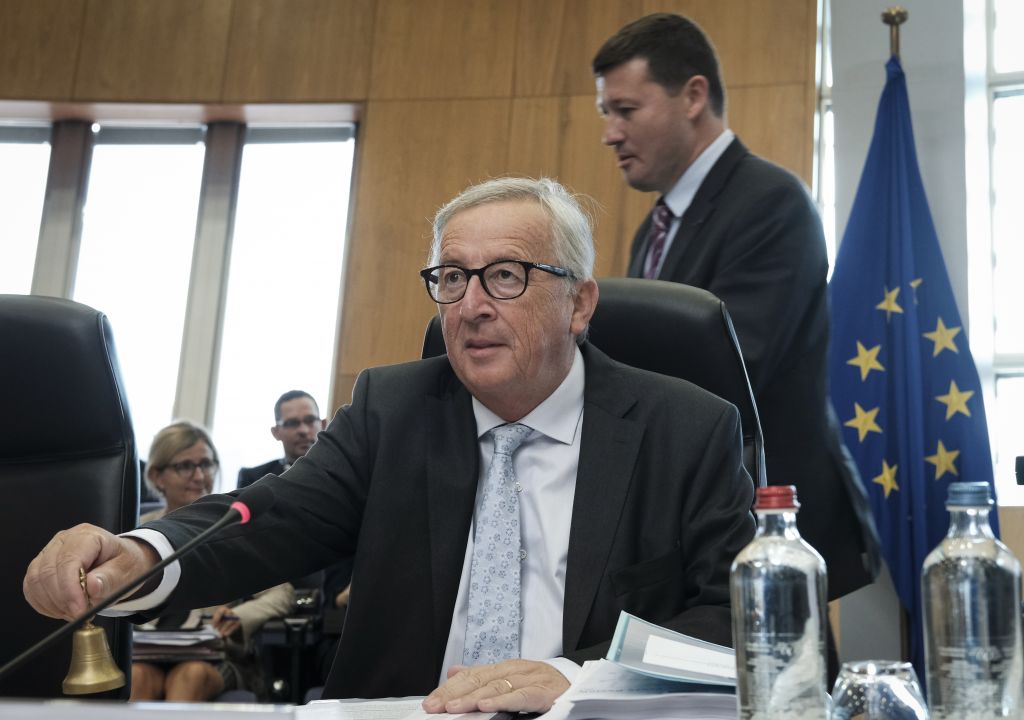 Επαινοι Γιούνκερ στον Κουρτς