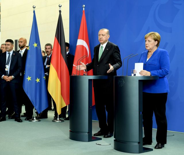Το Βερολίνο ερευνά τα στοιχεία της Τουρκίας για την οργάνωση του Γκιουλέν