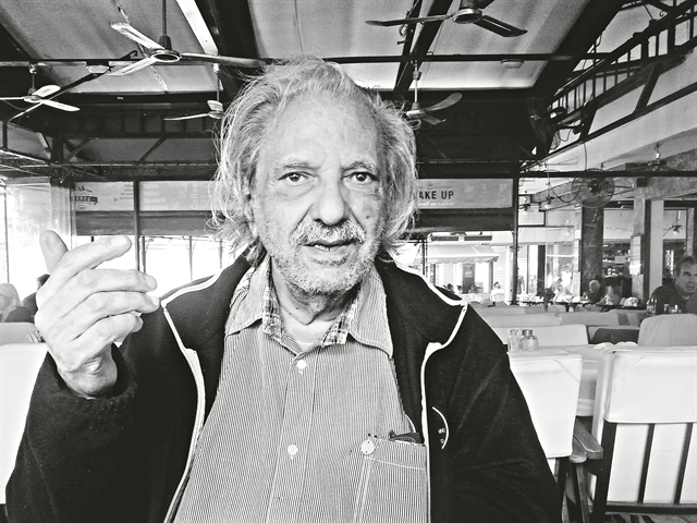 «Σχεδιάζαμε με τον Νταλί να βομβαρδίσουμε τη Βαρκελώνη»