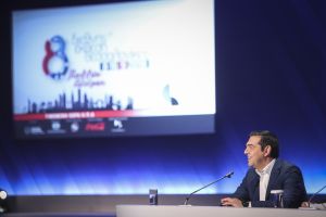 Τσίπρας: Παρεκκλίνει από τα συμφωνηθέντα η ΠΓΔΜ