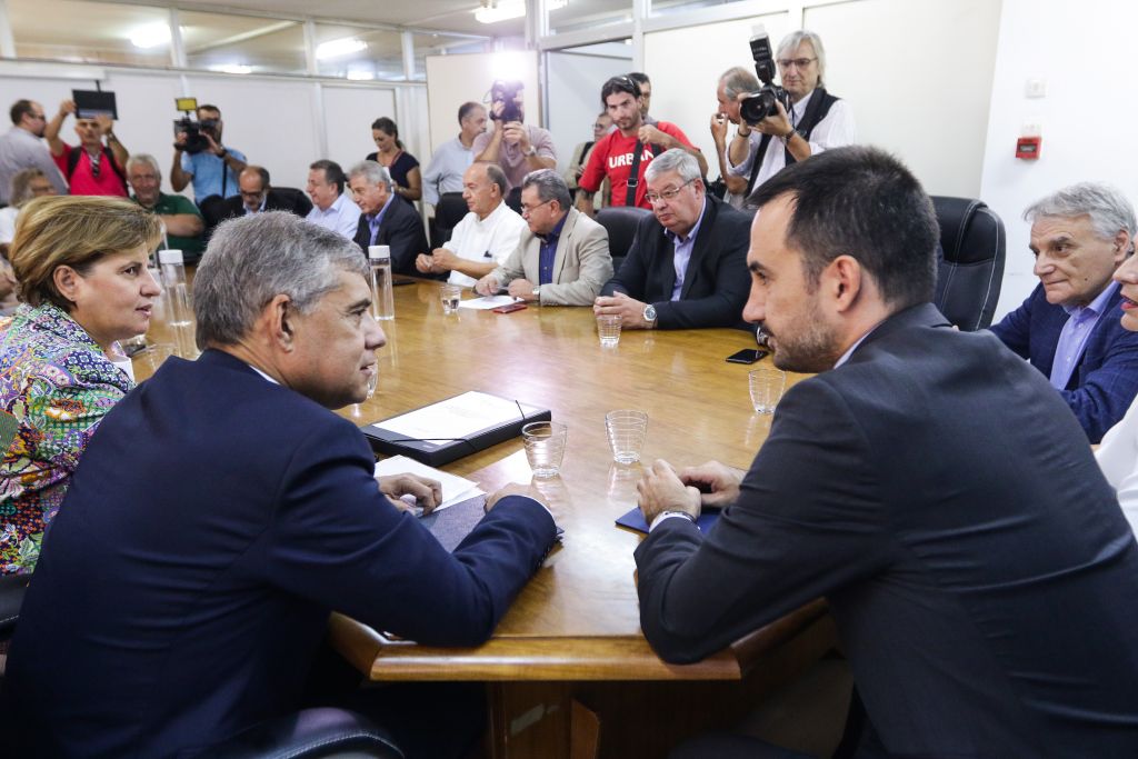 Ανακοίνωσε 64 εκατ. ευρώ για τις Περιφέρειες