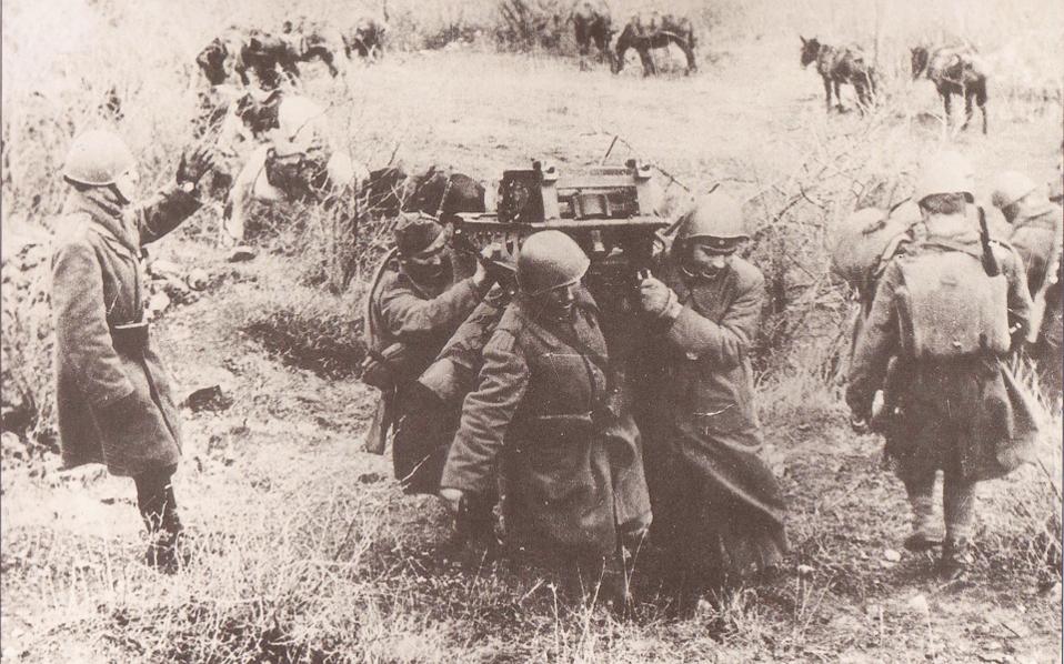 Ενταφιασμός των οστών 573 Ελλήνων που χάθηκαν το ’40 στην Κλεισούρα