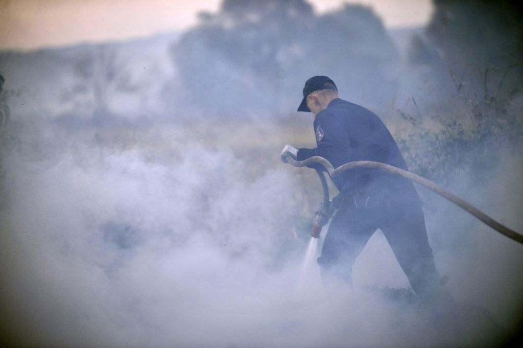 Σε ύφεση η φωτιά στην Κέρκυρα