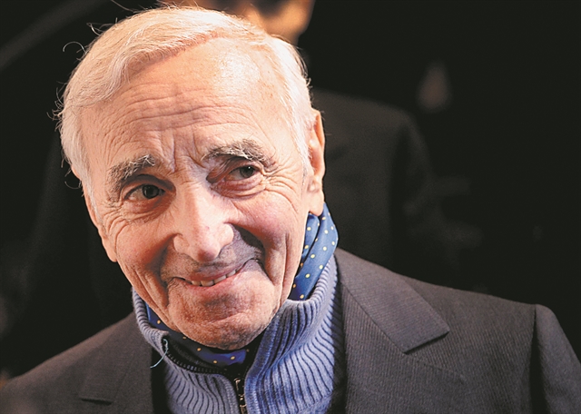 Ερωτικές επιστολές του Αζναβούρ (και από την Αθήνα) στο σφυρί