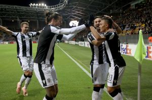 Είναι η υπερβατική λογική κι ο χαρακτήρας της ομάδας, ηλίθιε