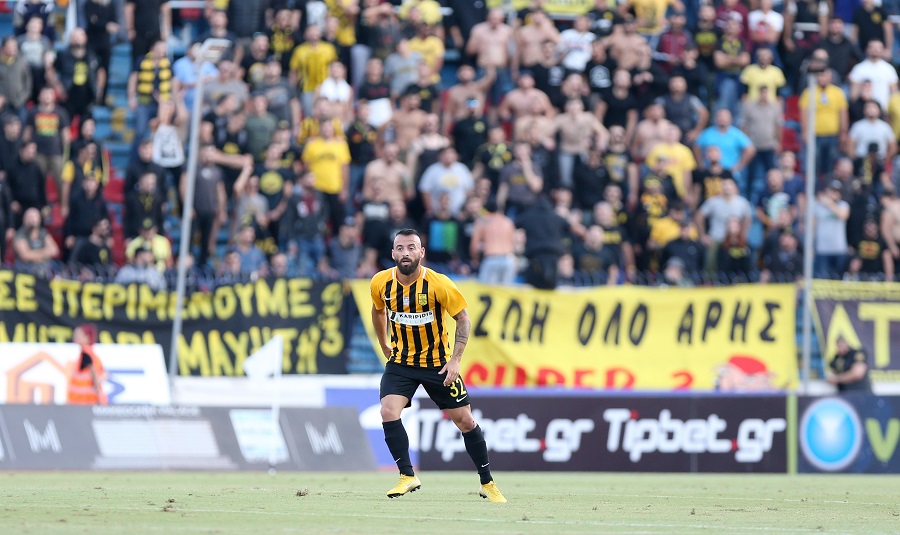 Ο Σιώπης έφτιαξε t-shirt με… πίτμπουλ και «φορτσάρει» για το ντέρμπι (Φωτο)