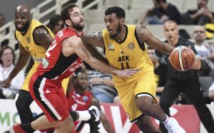 ΑΕΚ : Απίστευτο blooper από τον Ρατάν Μέις