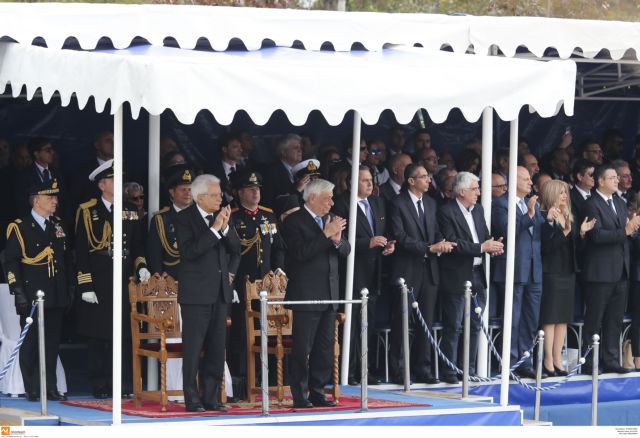 Με συγκίνηση η μεγαλειώδης στρατιωτική παρέλαση στη Θεσσαλονίκη (φωτο+βιντεο)