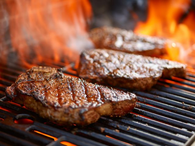«Σωτήρια» η μείωση της κατανάλωσης κρέατος για το περιβάλλον
