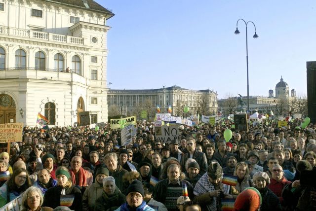 Βιέννη: Διαμαρτυρία κατά της κυβέρνησης συνασπισμού δεξιάς-ακροδεξιάς