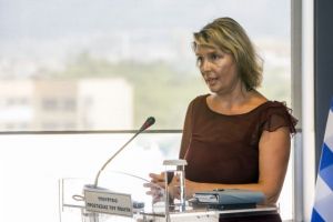 Παπακώστα: Ανάγκη σύνεσης σε θέματα εξωτερικής πολιτικής και ασφάλειας