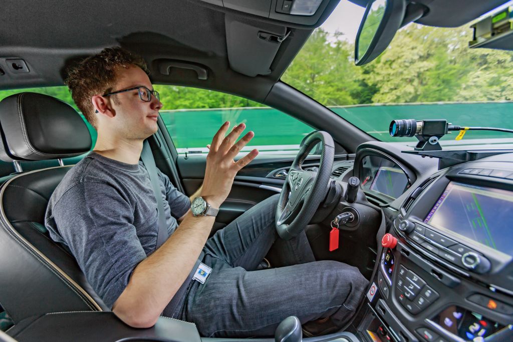 Opel: Η αυτοματοποιημένη οδήγηση θεματοφύλακας της ασφάλειας των επιβατών