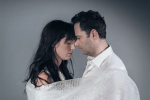 Ο Παναγιώτης Μπουγιούρης ζει Το Σύνδρομο της Αδειας Φωλιάς