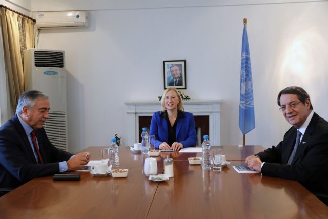 Διάνοιξη οδοφραγμάτων αποφάσισαν Αναστασιάδης – Ακιντζί