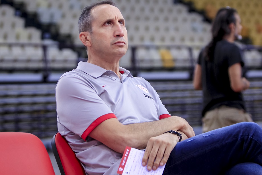 Μπλατ : «Πρέπει να θυσιαστούμε για τους στόχους μας»