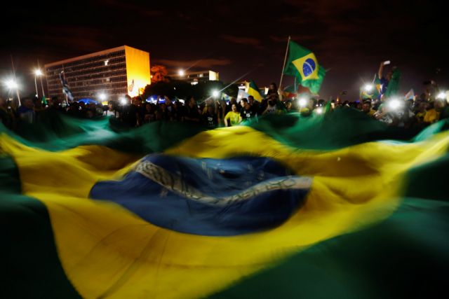 Βραζιλία : Η Μαρίν Λεπέν συνεχάρη τον Μπολσονάρου