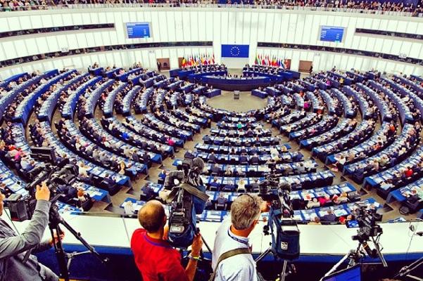 Ευρωκοινοβούλιο: Κόβει 70 εκατ. από τα κονδύλια της Τουρκίας