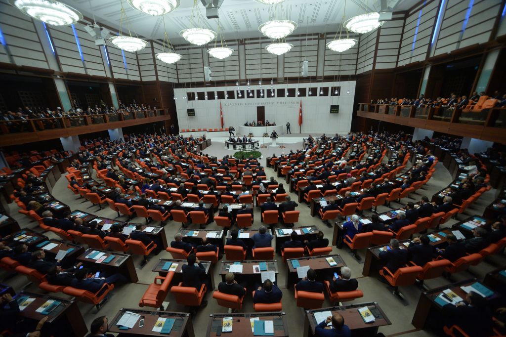 Ενισχύει τις σχέσεις της με την Ρωσία η Τουρκία