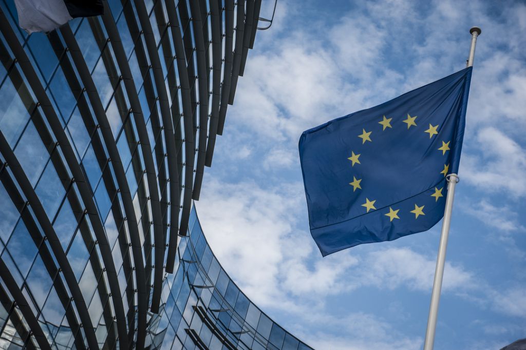 ΕΕ: Κονδύλια 2,3 εκατ. ευρώ για τους απολυμένους σε ΜΜΕ της Αττικής