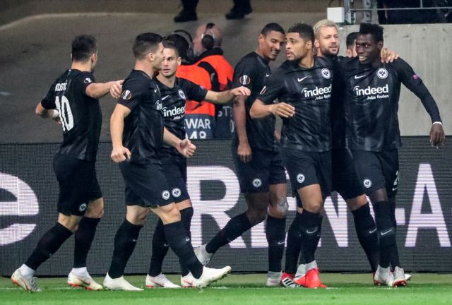 Συντριβή της Λάτσιο στην Φρανκφούρτη, ήττα για Σεβίλη